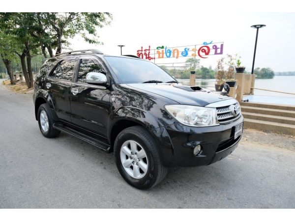 Toyota Fortuner 3.0V 4WD A/T ปี 2008 รูปที่ 0